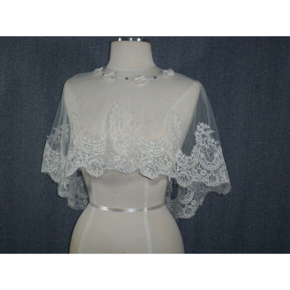 Lace Cape , Wedding Bridal Coverup , Wedding Lace Wrap, Lace Capelet, - Picture 1 of 8